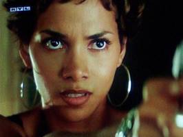 Bilder - Best of 2008 - halle-berry-swordfish